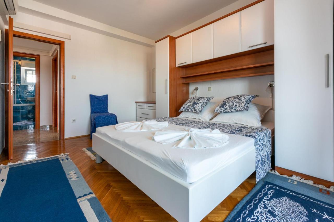 Apartments Vila Antula Banjol Esterno foto
