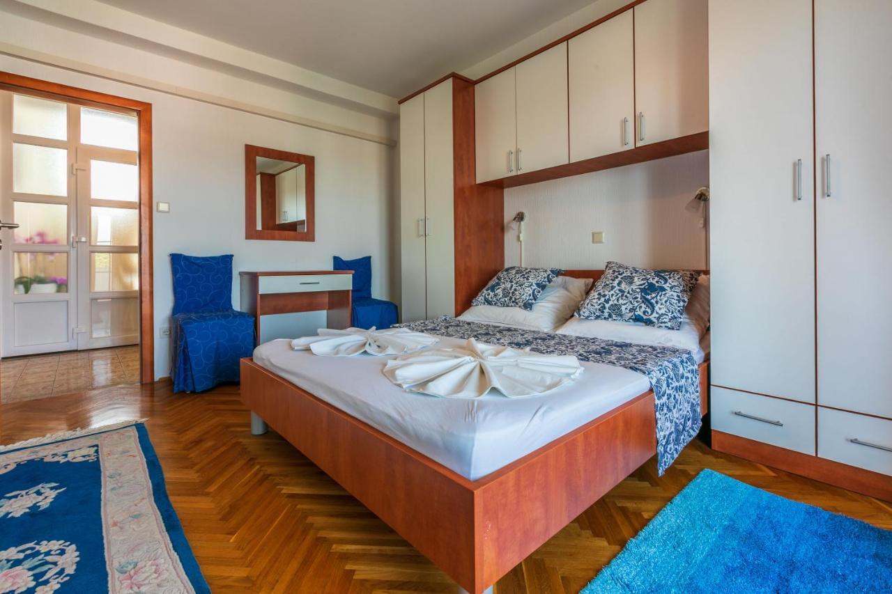 Apartments Vila Antula Banjol Esterno foto