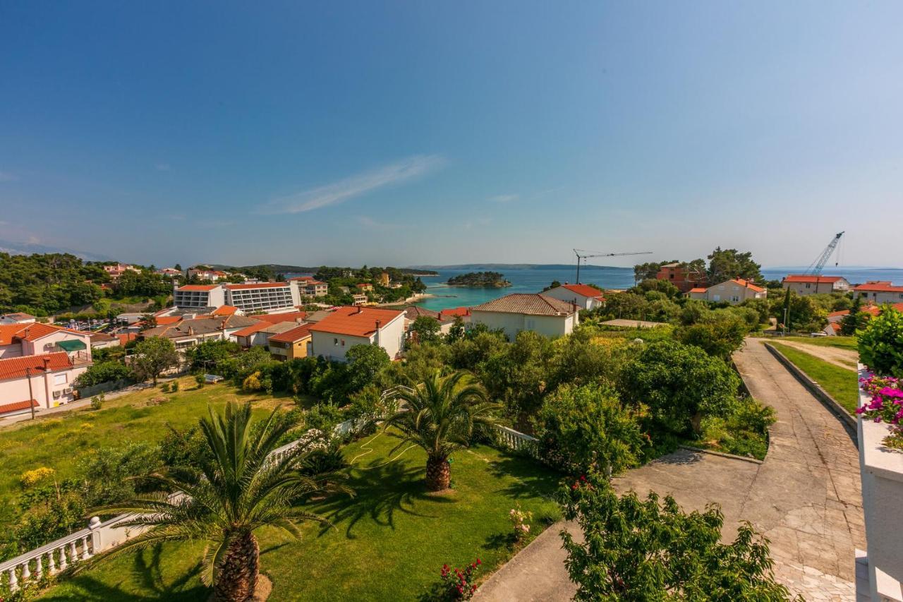 Apartments Vila Antula Banjol Esterno foto
