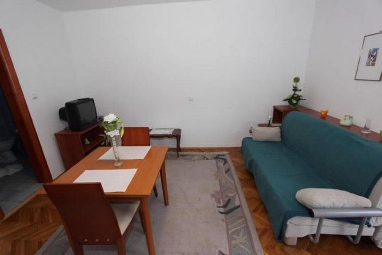 Apartments Vila Antula Banjol Esterno foto